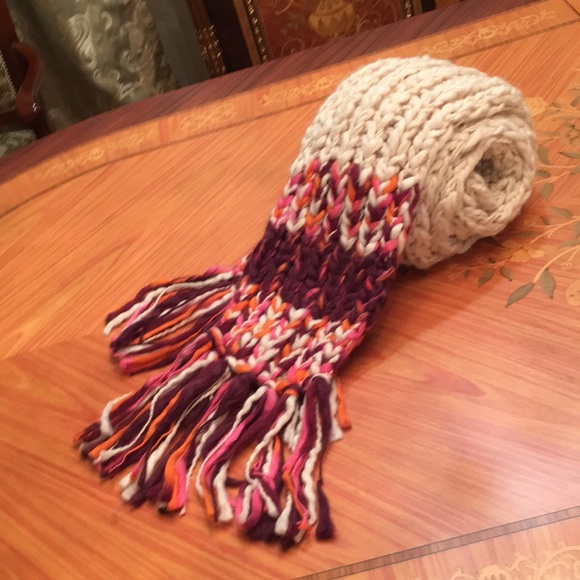 Zara knit chunky oversized winter multicolored fringe scarf - Picture 3 of 15